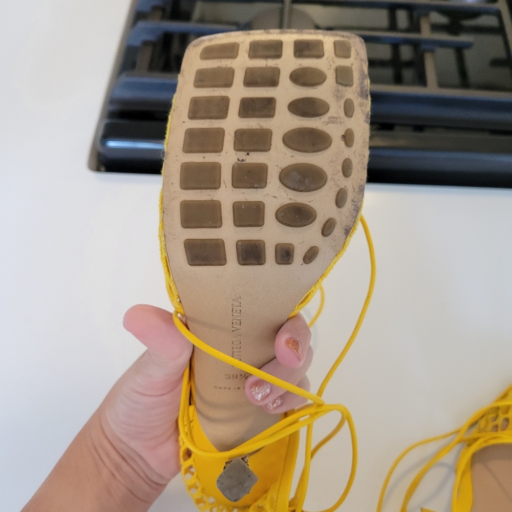 Bottega Veneta Lace-up mesh pumps - Picture 11 of 16